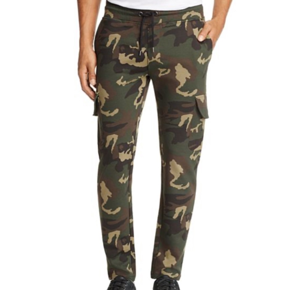 Men camo pants